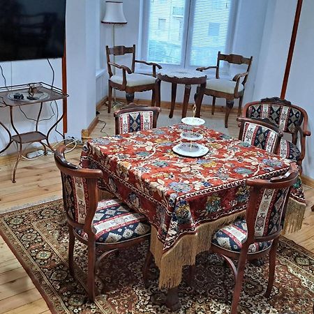 Modern & Old Apartment Sofia Ngoại thất bức ảnh
