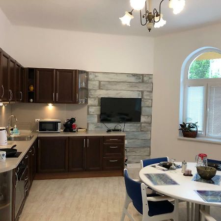 Modern & Old Apartment Sofia Ngoại thất bức ảnh