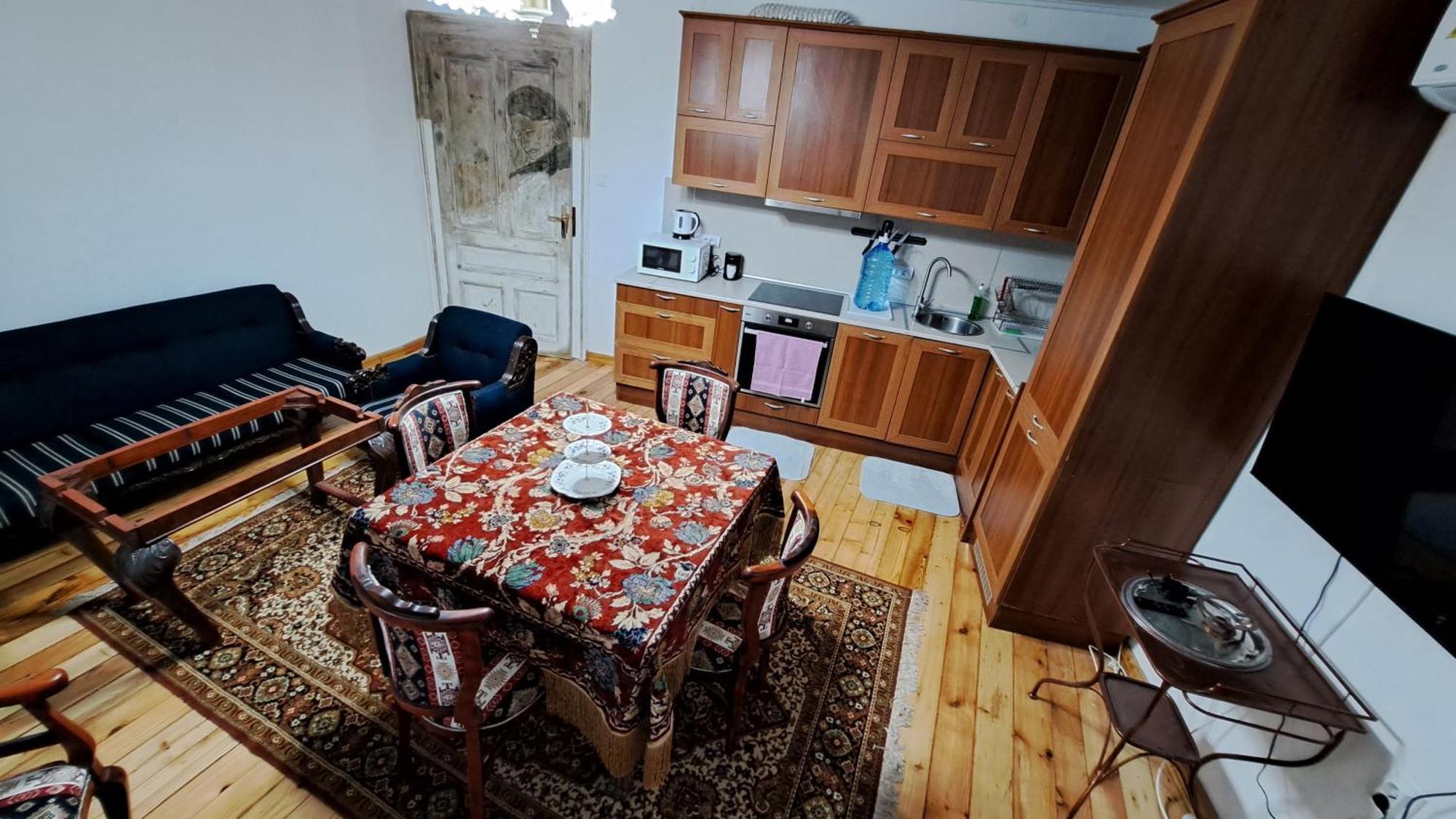Modern & Old Apartment Sofia Ngoại thất bức ảnh