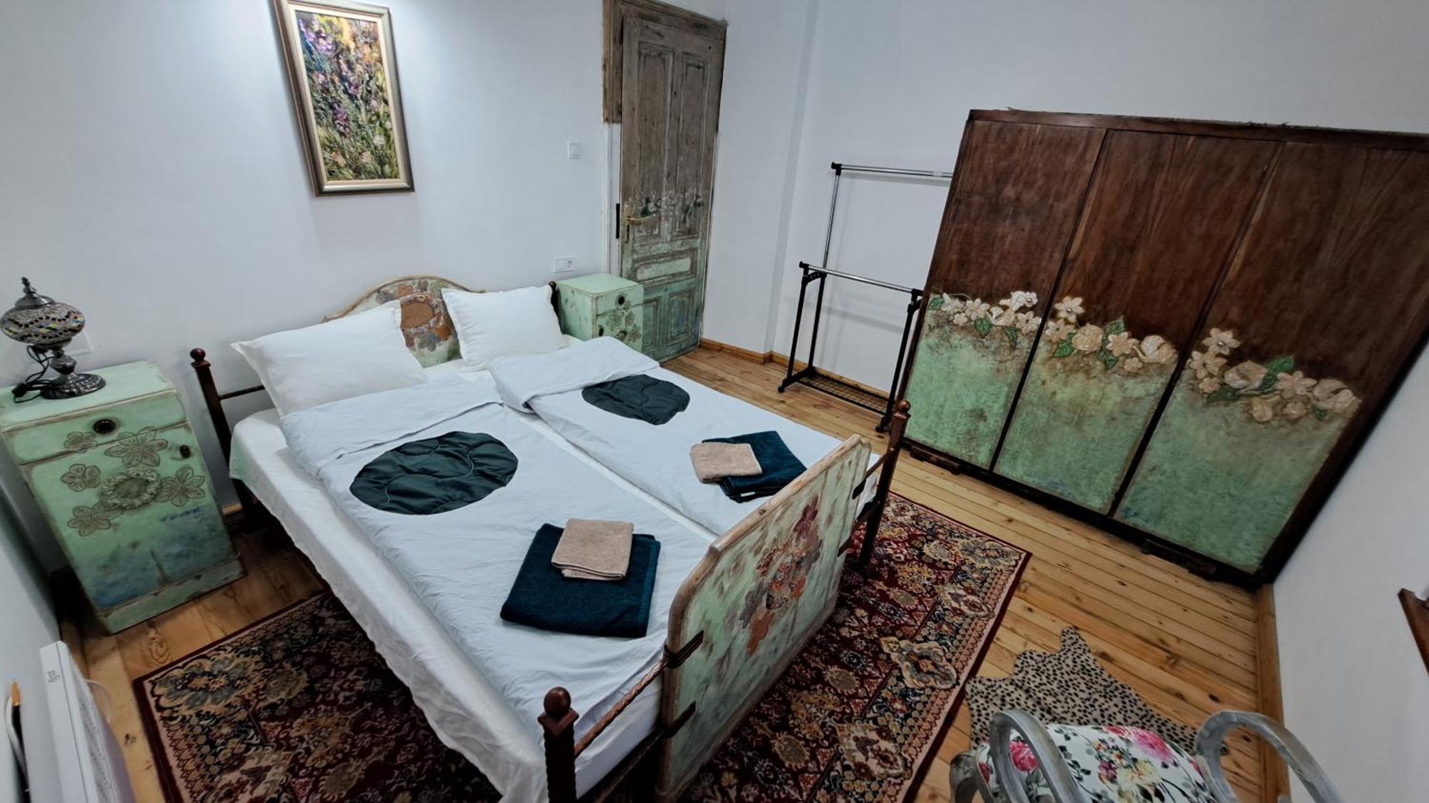 Modern & Old Apartment Sofia Ngoại thất bức ảnh