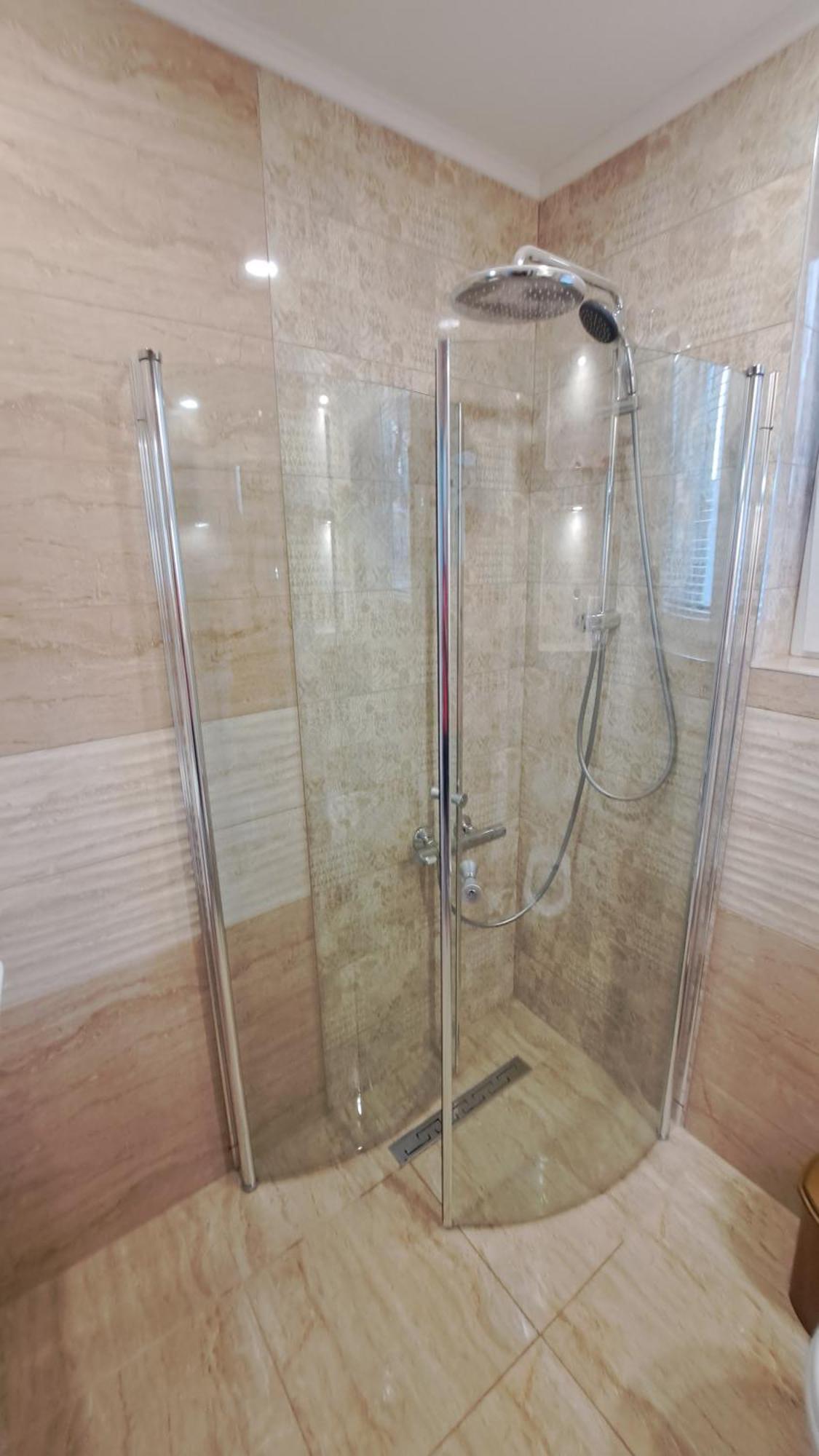 Modern & Old Apartment Sofia Ngoại thất bức ảnh