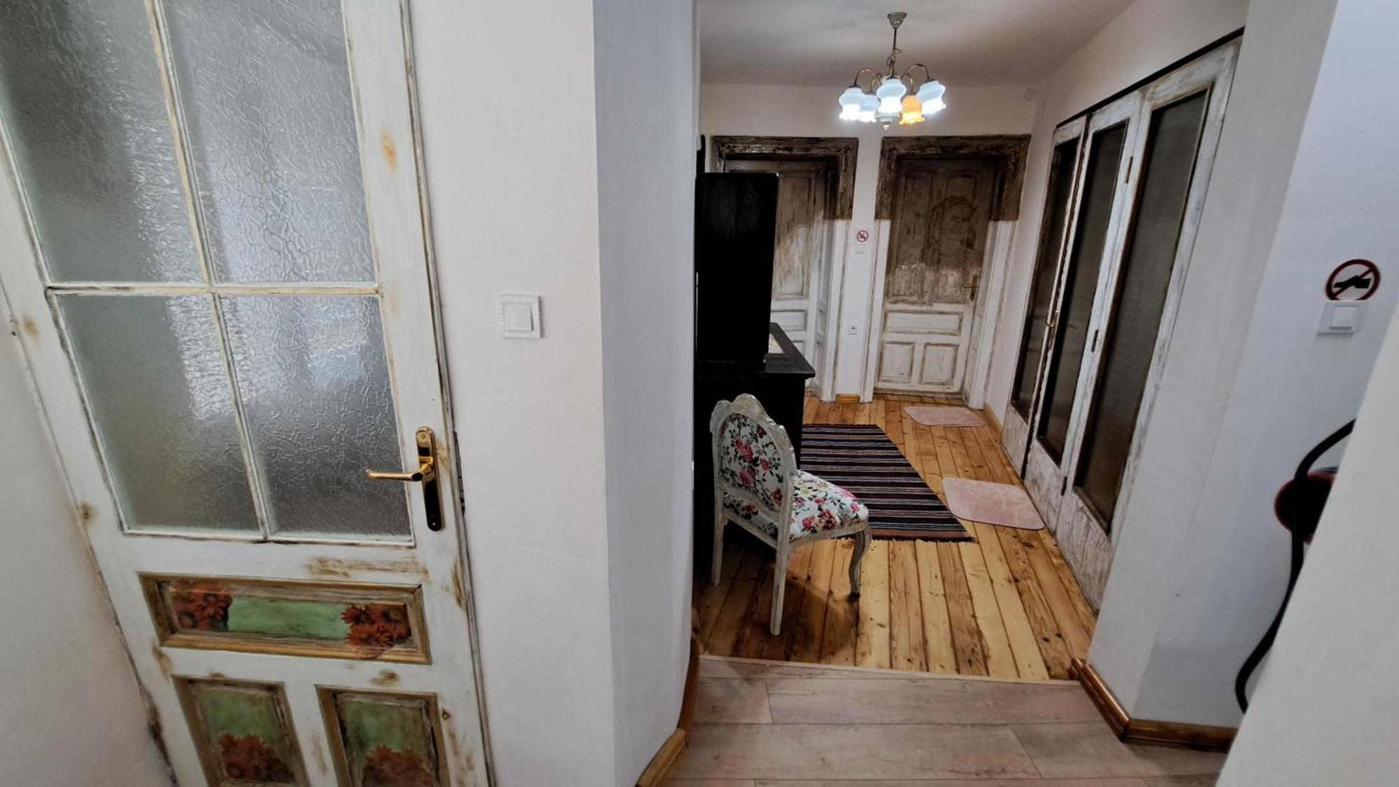 Modern & Old Apartment Sofia Ngoại thất bức ảnh