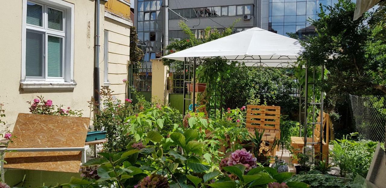 Modern & Old Apartment Sofia Ngoại thất bức ảnh